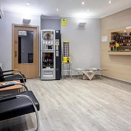 Hostal Inter Plaza Mayor Auto Check In-3